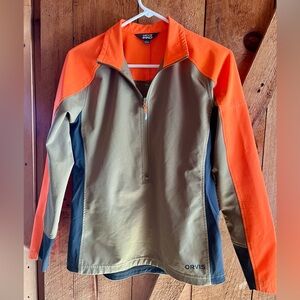 Orvis Pro Half-Zip Performance Pullover in Hunter Orange and Olive XS